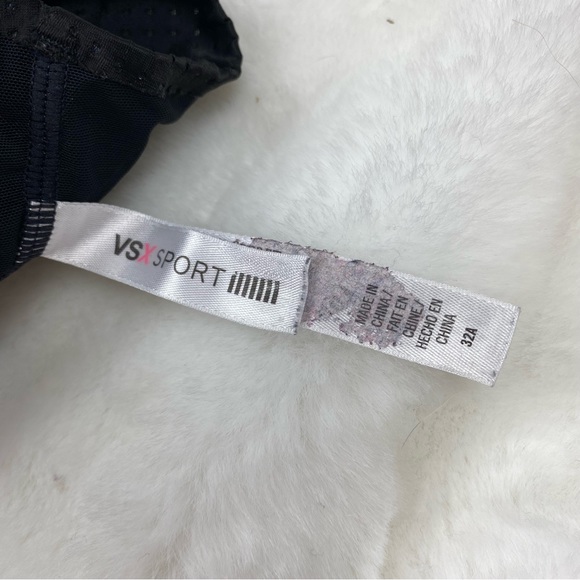 Victoria Secret Sport Black Breathable Sports Bra - Picture 5 of 5